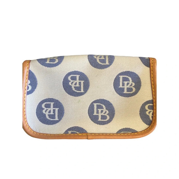 Dooney & Bourke canvas and leather trim wristlet - Picture 2 of 8